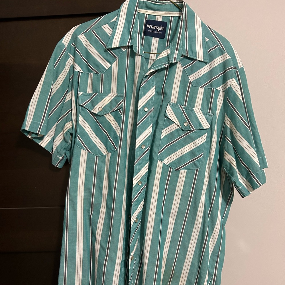 Wrangler Men's Teal and White Striped Button Down Shirt